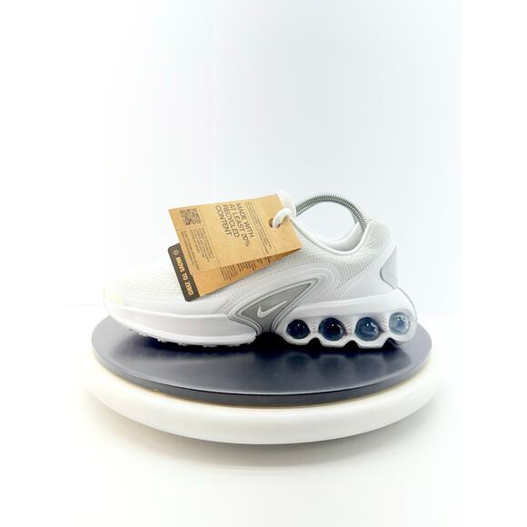 Nike Air Max DN GS 6.5Y Womens Sz 8 White Pure Platinum Silver Running Shoes - Picture 2 of 9